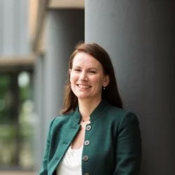 dr-karen-gravett Dr Karen Gravett